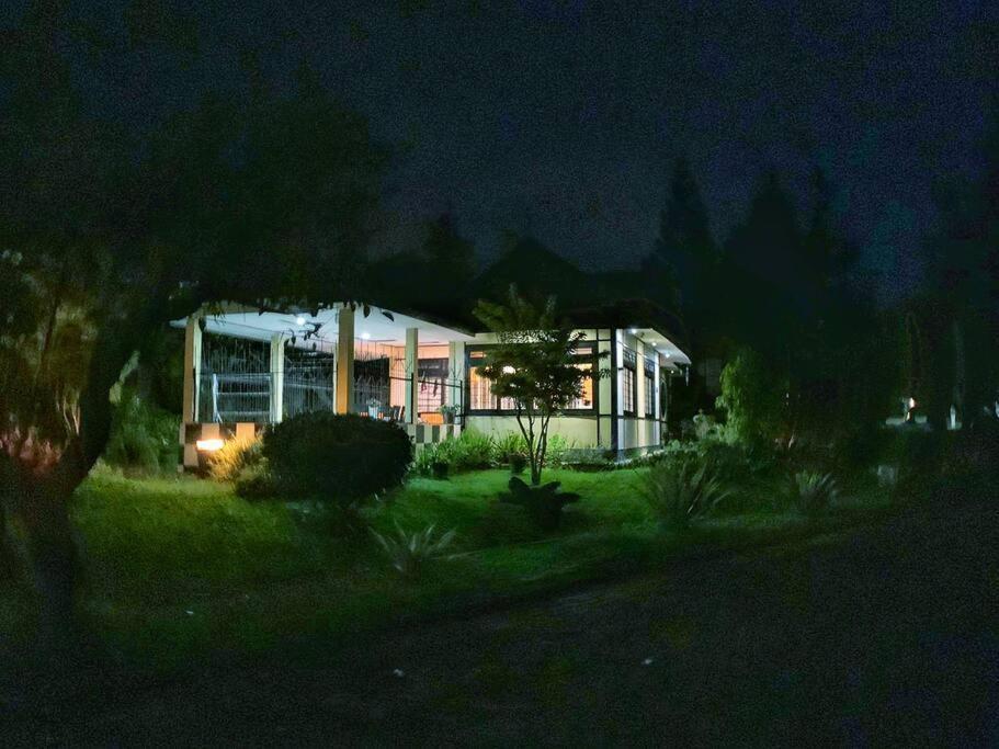 Designer Villa Osaka Пунчак Экстерьер фото